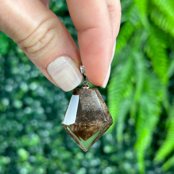 HQ Brown Phantom Pendants Lot