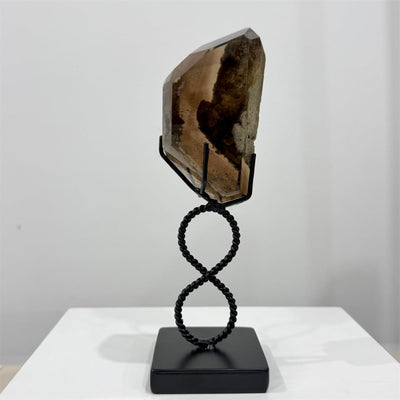 06 product image with natural crystal details