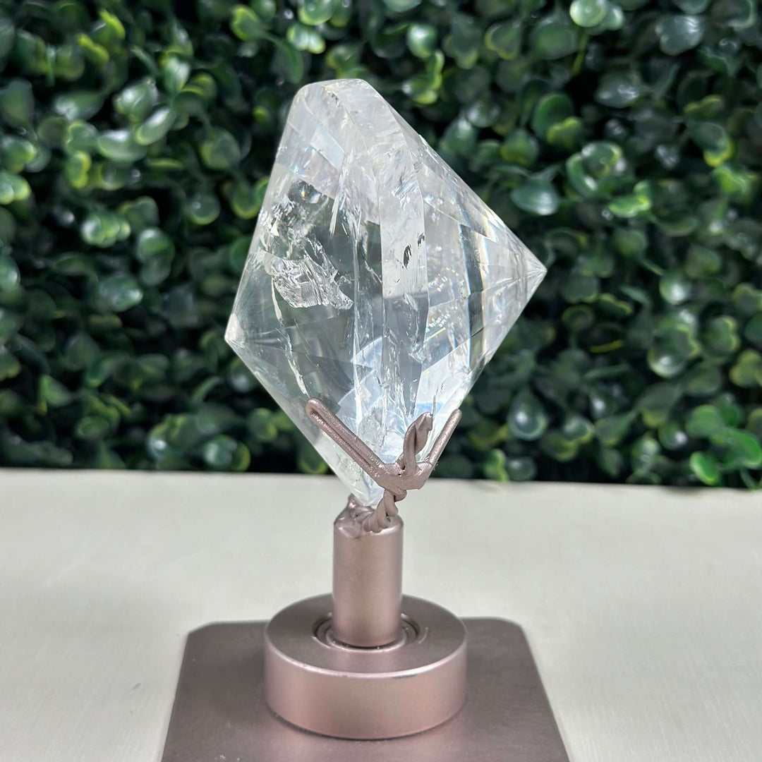 FACETED LEMURIAN W/ SPINNING STAND