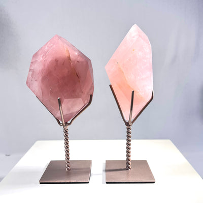Rose Quartz Free Form With Stand Set