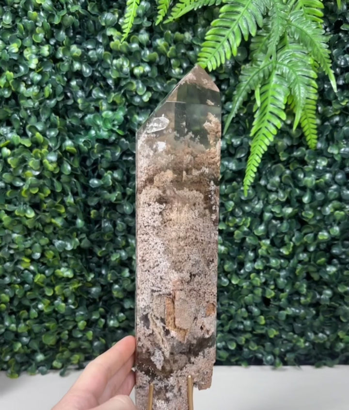 High Quality Garden Quartz Point with stand