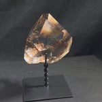 High Quality Garden Quartz Free Form With Stand